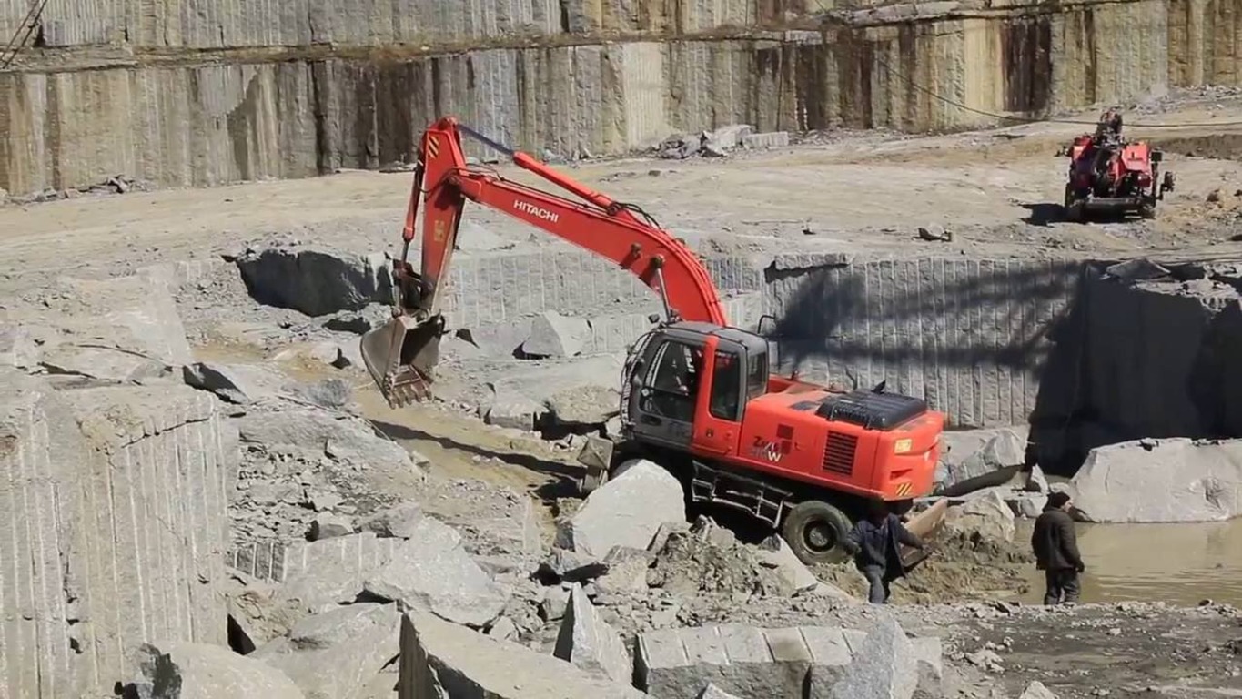 серый гранит добыча